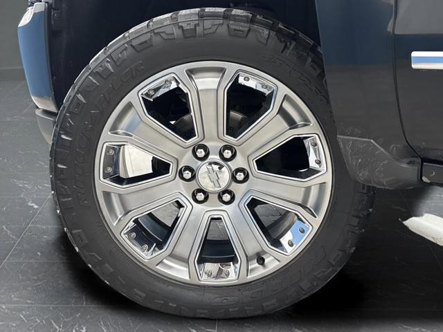 Used 2016 Chevrolet Silverado 1500 High Country w/ High Country Premium Package image 40