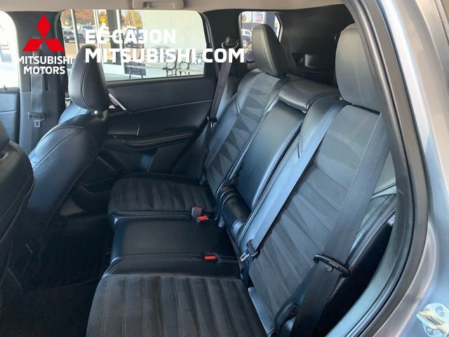 Used 2024 Mitsubishi Outlander SE image 15