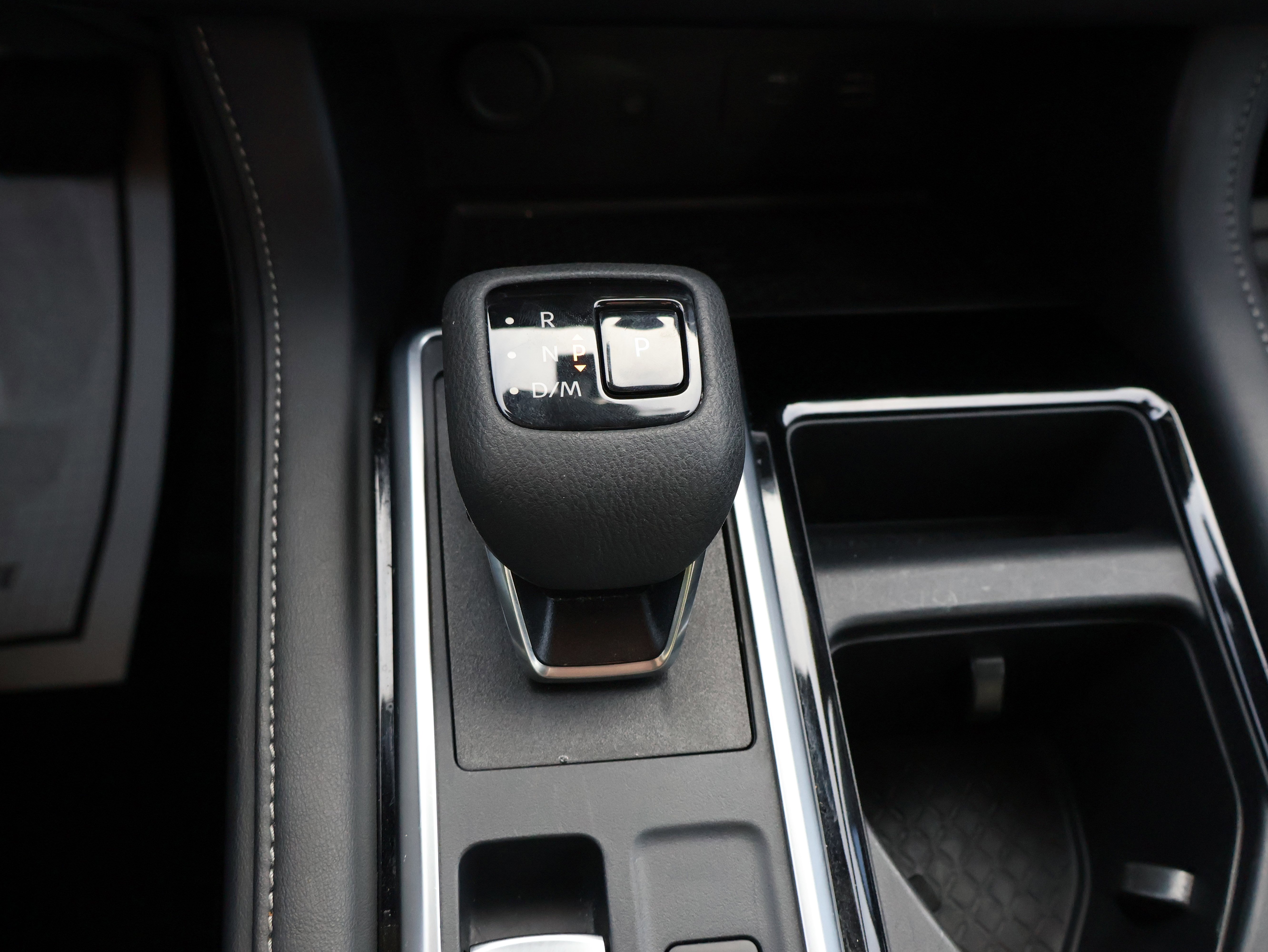 Used 2025 Nissan Pathfinder SL image 30