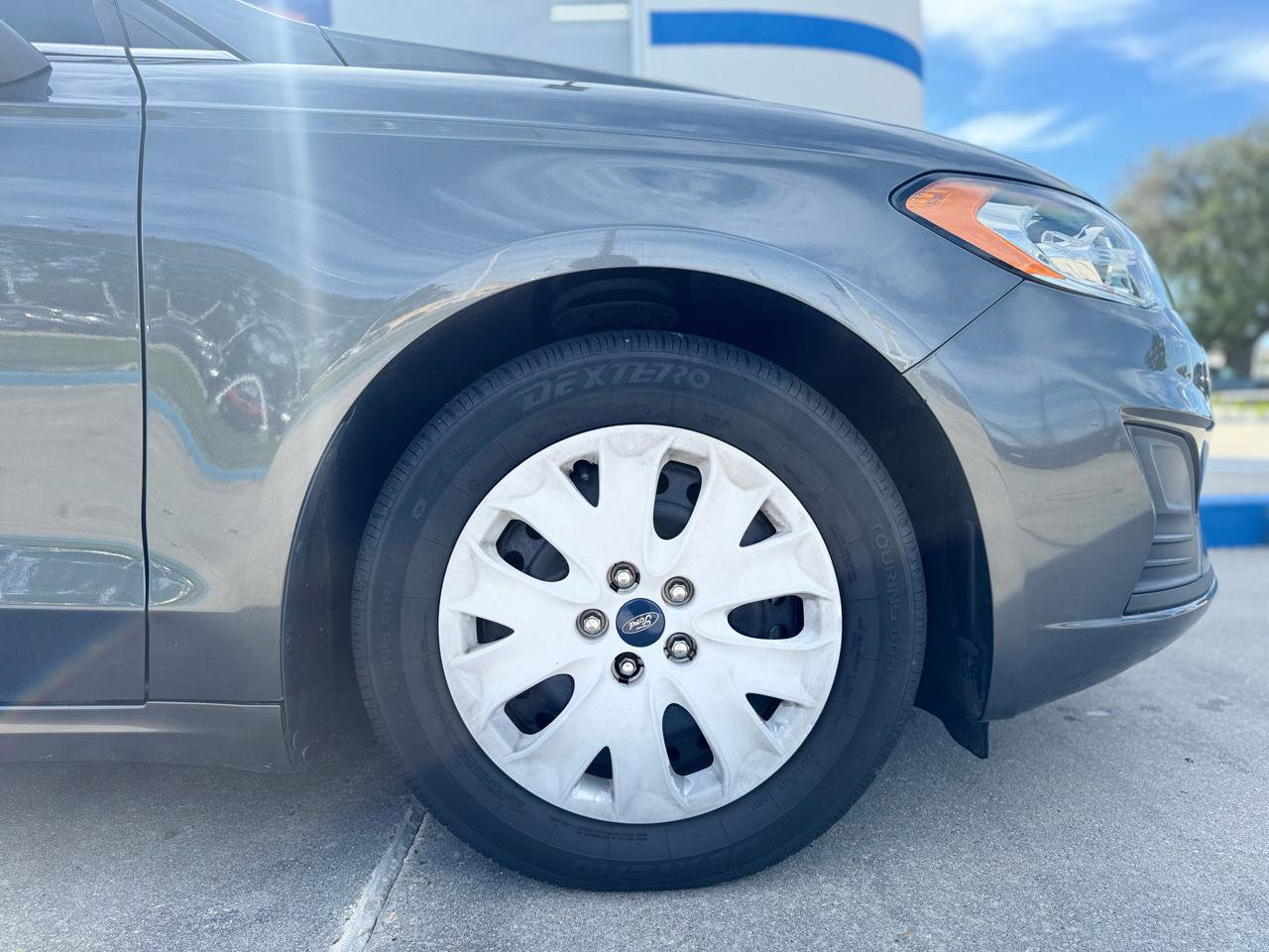 Used 2019 Ford Fusion S FWD image 19