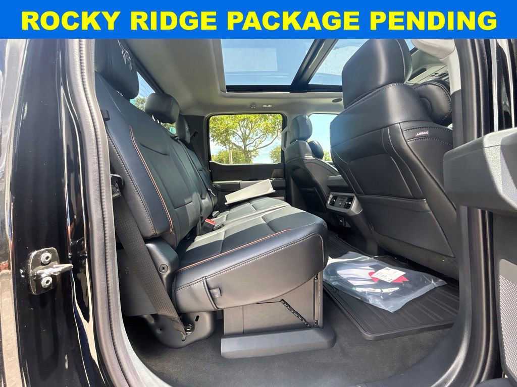 New 2025 Ford F350 Lariat w/ Lariat Ultimate Package image 36