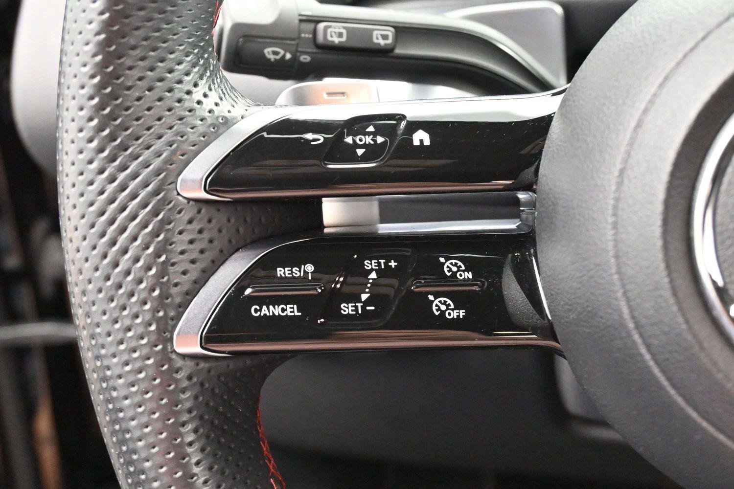 Used 2024 Mercedes-Benz GLB 250 image 18