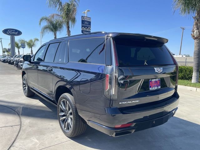 Used 2021 Cadillac Escalade ESV Sport Platinum AWD/4WD image 6