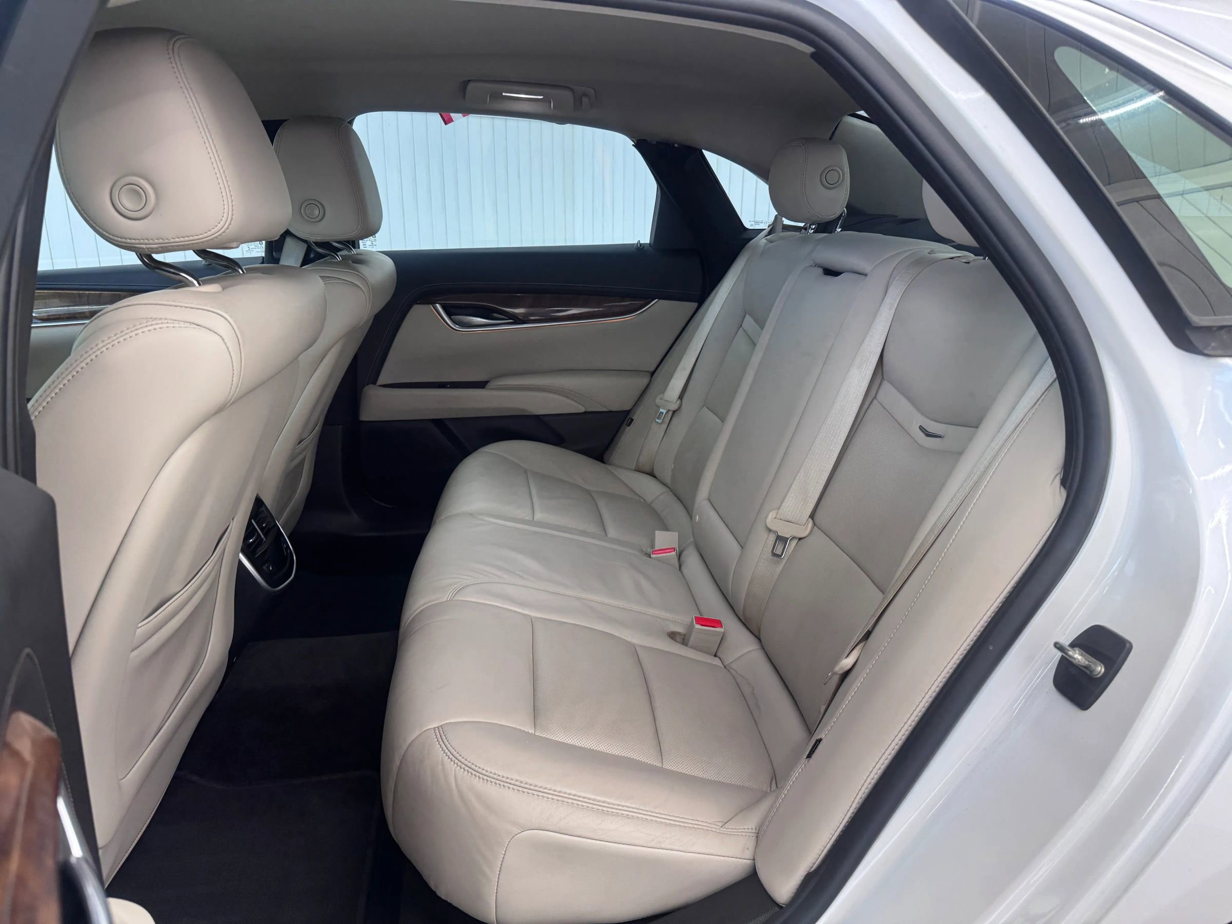 Used 2018 Cadillac XTS Luxury image 12