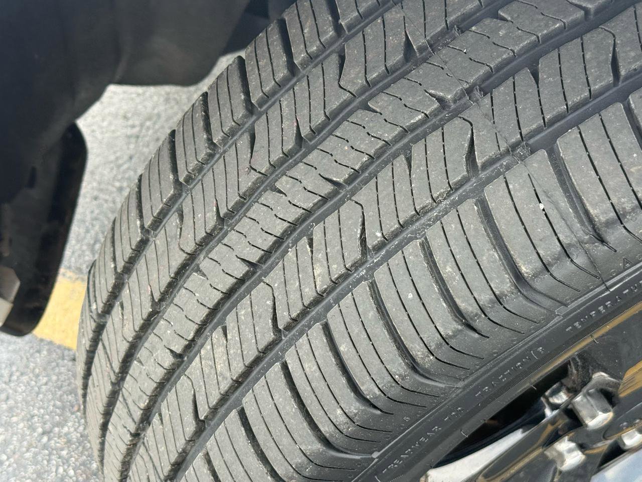 Used 2015 Jeep Grand Cherokee Altitude AWD/4WD image 9