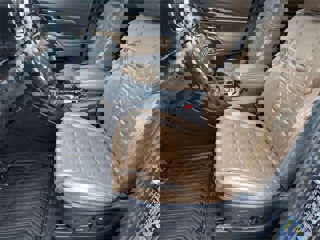 Used 2021 Kia Telluride SX w/ SX Prestige Package image 12