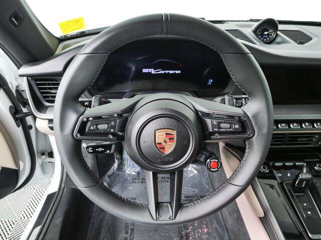 Used 2025 Porsche 911 Carrera RWD image 9