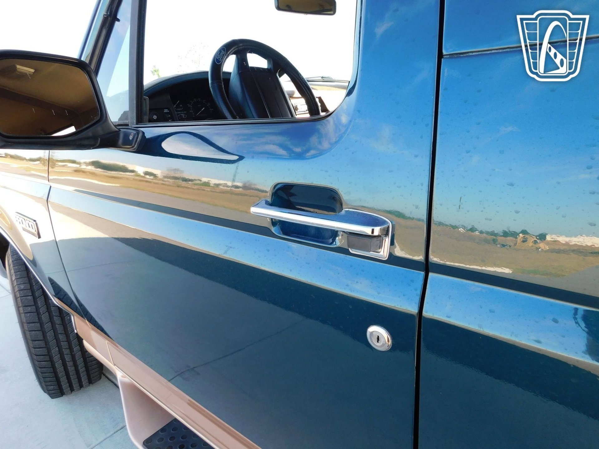 Used 1995 Ford Bronco XLT image 35