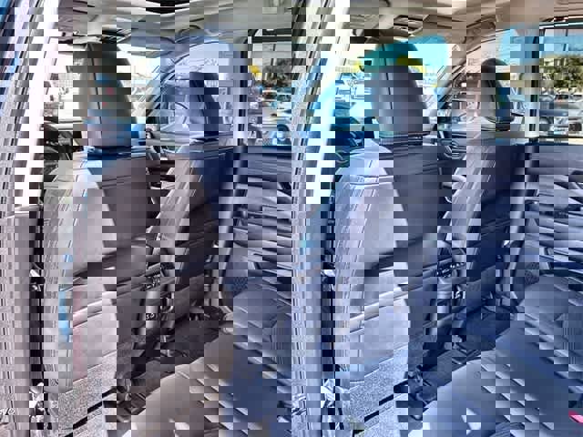 Used 2025 Nissan Pathfinder Platinum w/ Black Appearance Package image 19