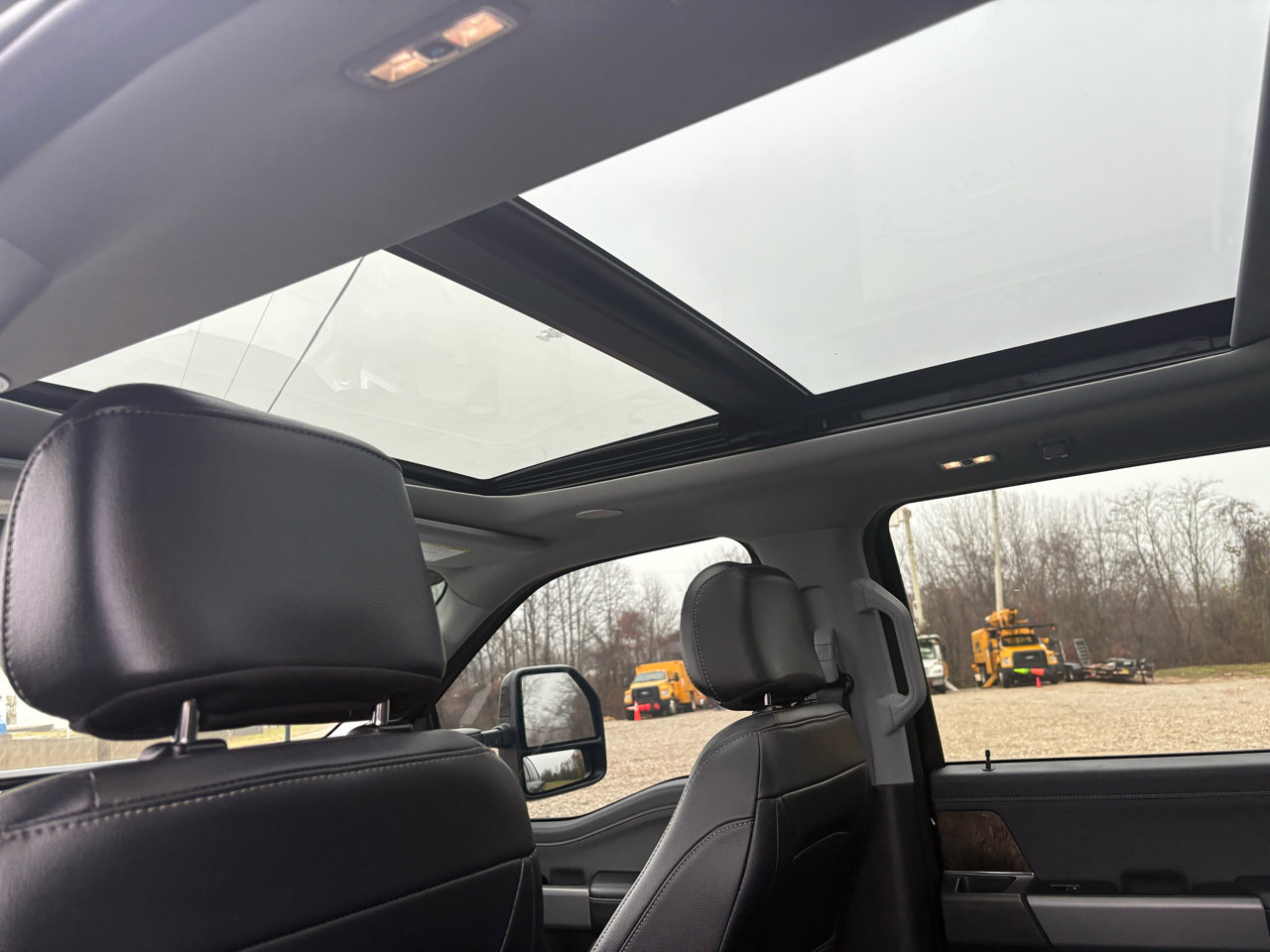 Used 2024 Ford F350 Lariat w/ Lariat Ultimate Package image 40