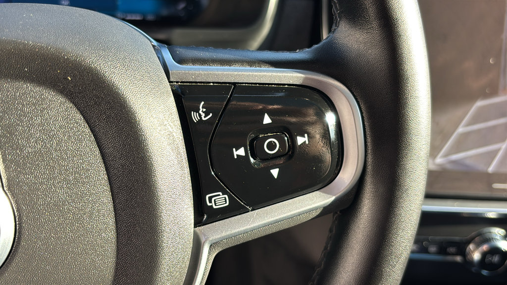 Certified 2026 Volvo XC90 B6 Plus AWD/4WD image 19