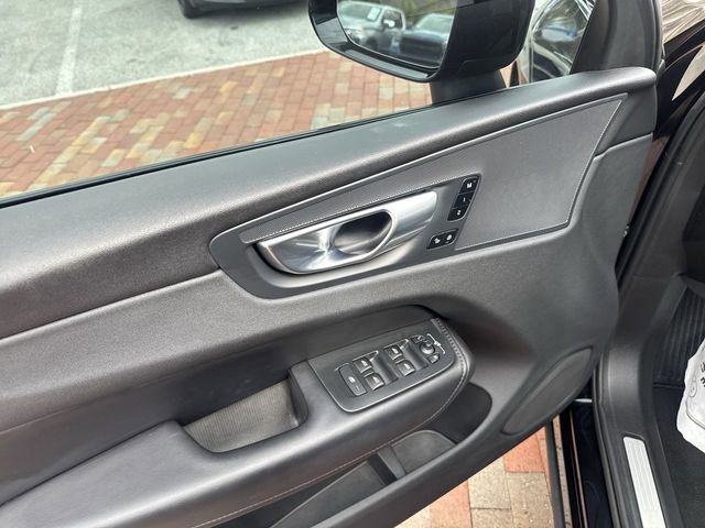 Used 2024 Volvo XC60 B5 Core w/ Protection Package Premier image 13