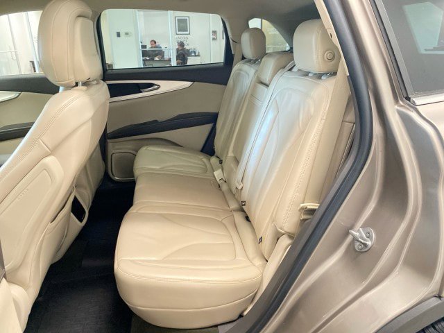 Used 2020 Lincoln Nautilus Premier w/ Equipment Group 101A AWD/4WD image 10
