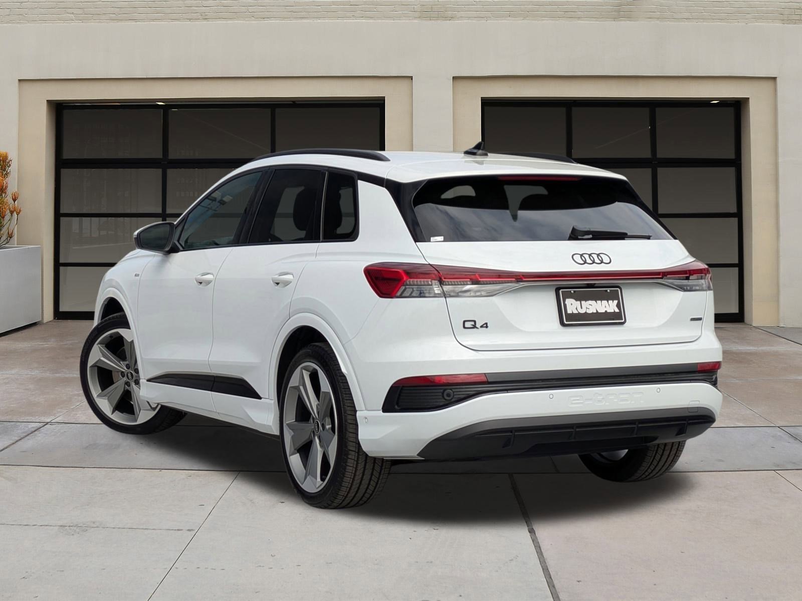 New 2026 Audi Q4 e-tron Premium Plus image 3