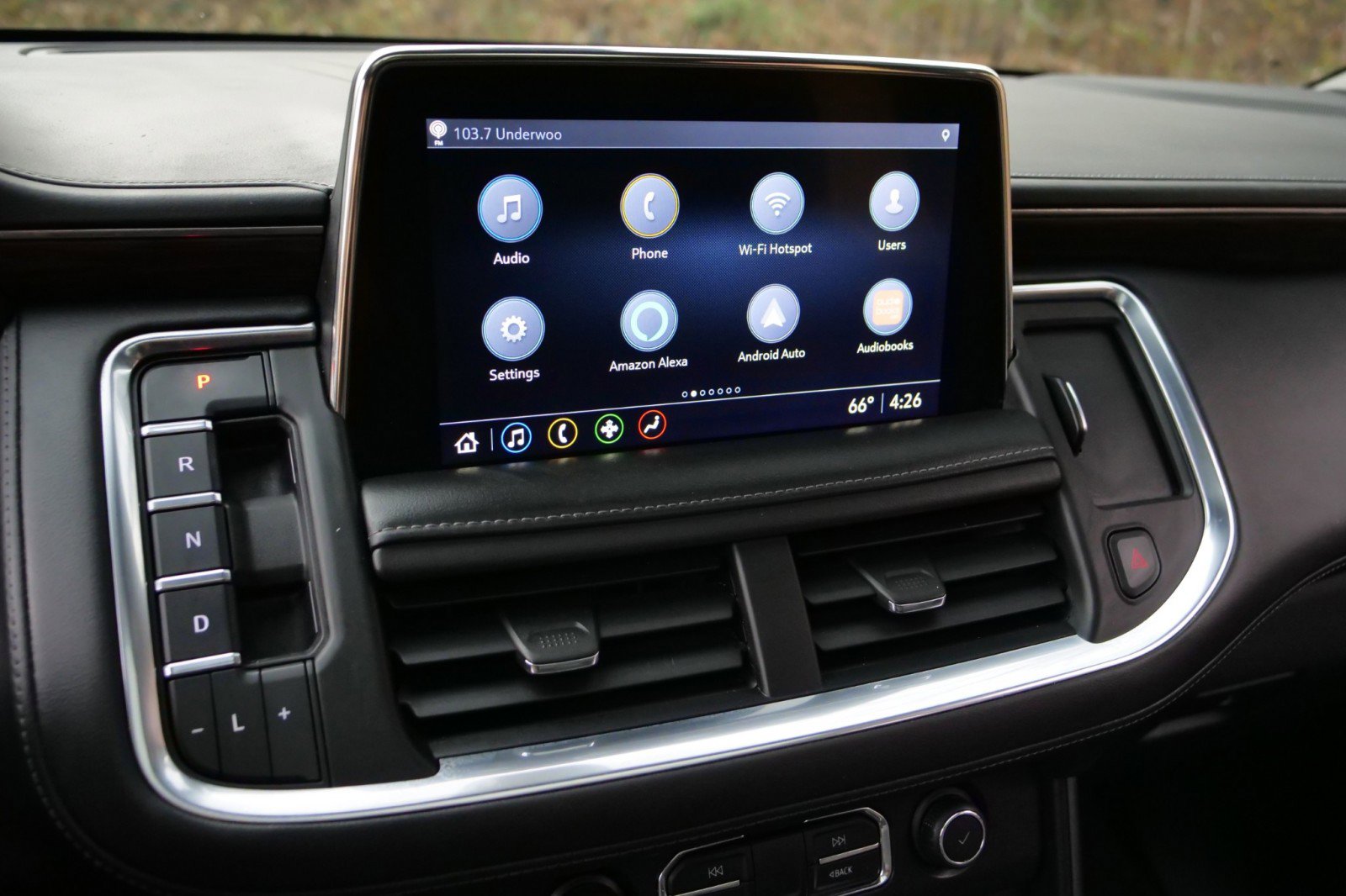 Used 2021 Chevrolet Suburban LT image 12