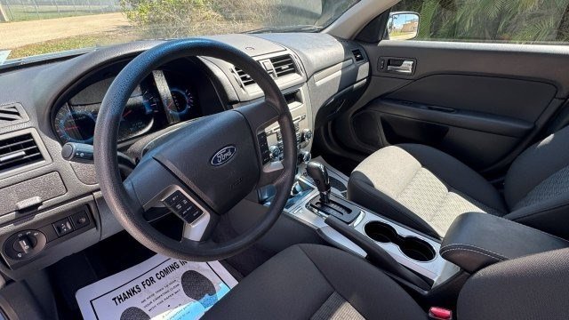 Used 2010 Ford Fusion SE FWD image 7