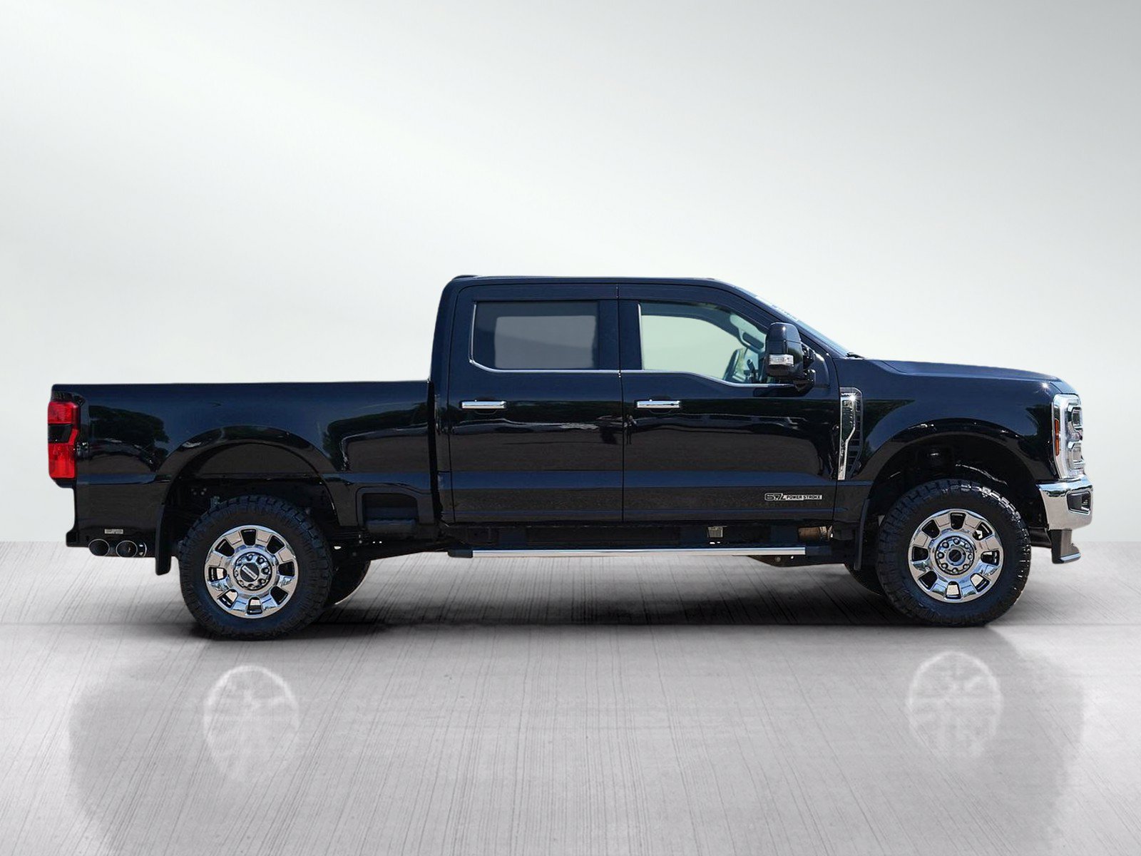 Used 2025 Ford F350 Lariat w/ Chrome Package AWD/4WD image 6