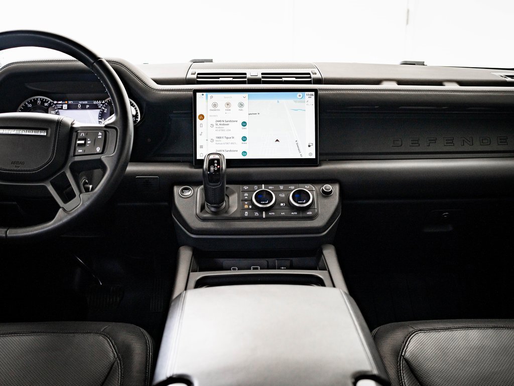 Used 2023 Land Rover Defender 110 X-Dynamic SE image 39