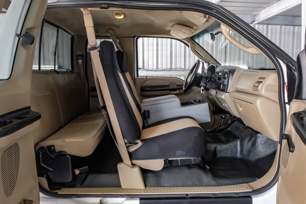 Used 2005 Ford F250 XL image 30