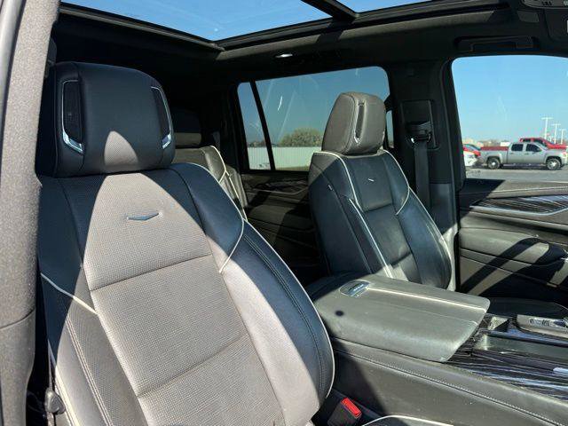 Used 2023 Cadillac Escalade ESV Sport w/ Touring Package AWD/4WD image 33