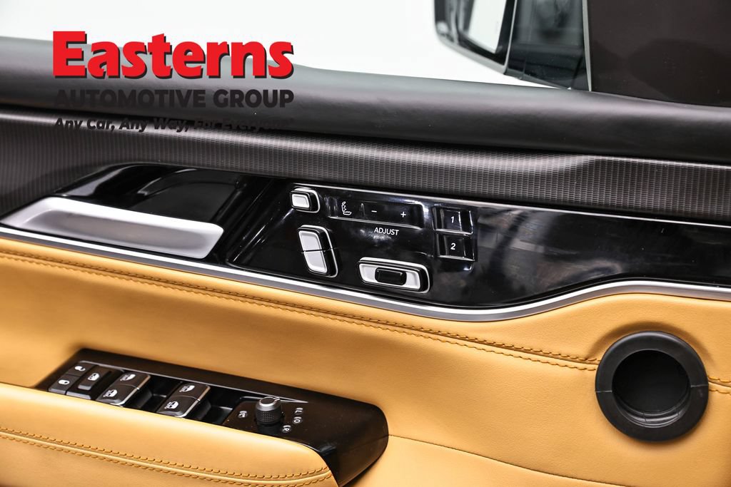 Used 2025 Jeep Grand Wagoneer Series III w/ Rear Seat Video Group 1 AWD/4WD image 20