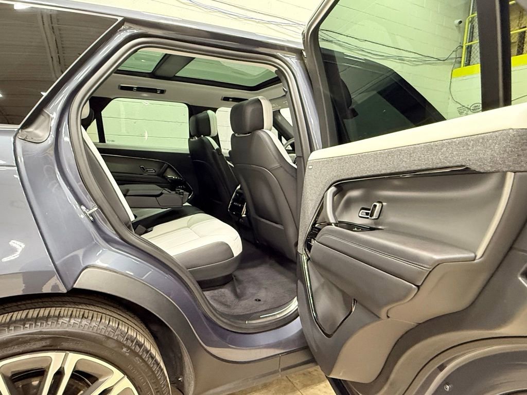Used 2025 Land Rover Range Rover Sport Dynamic SE AWD/4WD image 49