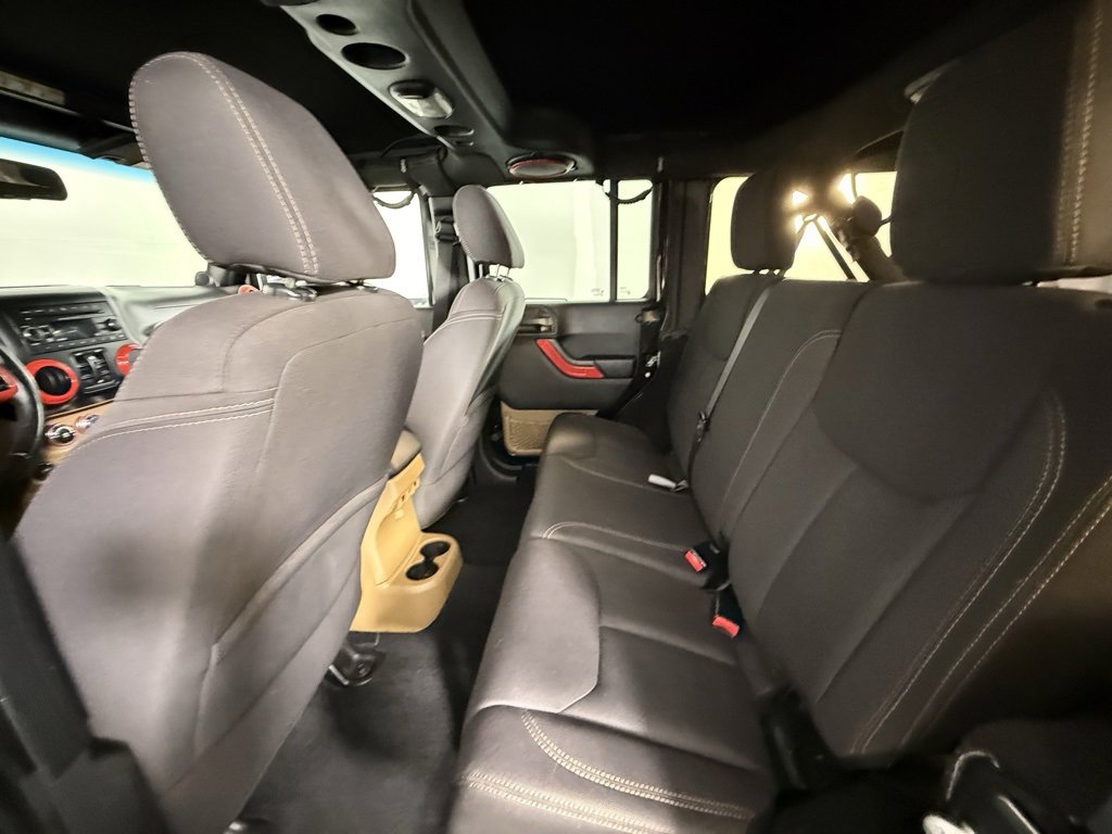 Used 2013 Jeep Wrangler Unlimited Sahara w/ Connectivity Group image 15