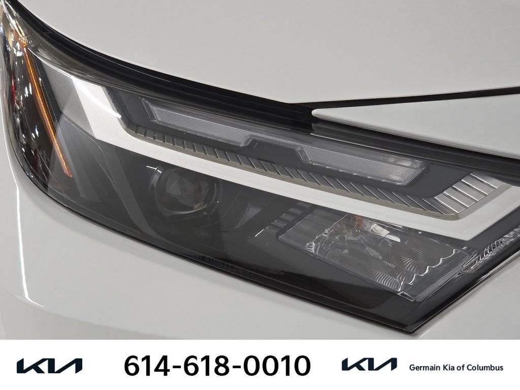 Used 2023 Toyota RAV4 LE FWD image 14
