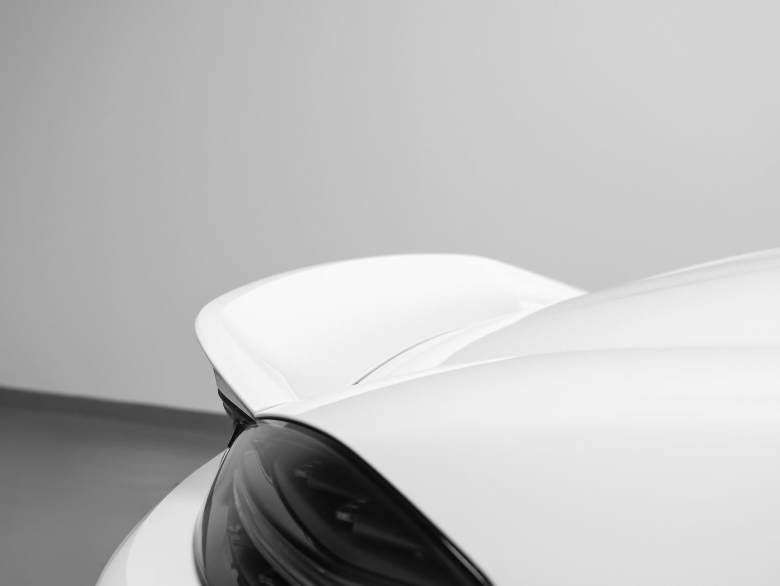 Certified 2025 Porsche 718 Boxster Spyder RS w/ Light Design Package RWD image 19