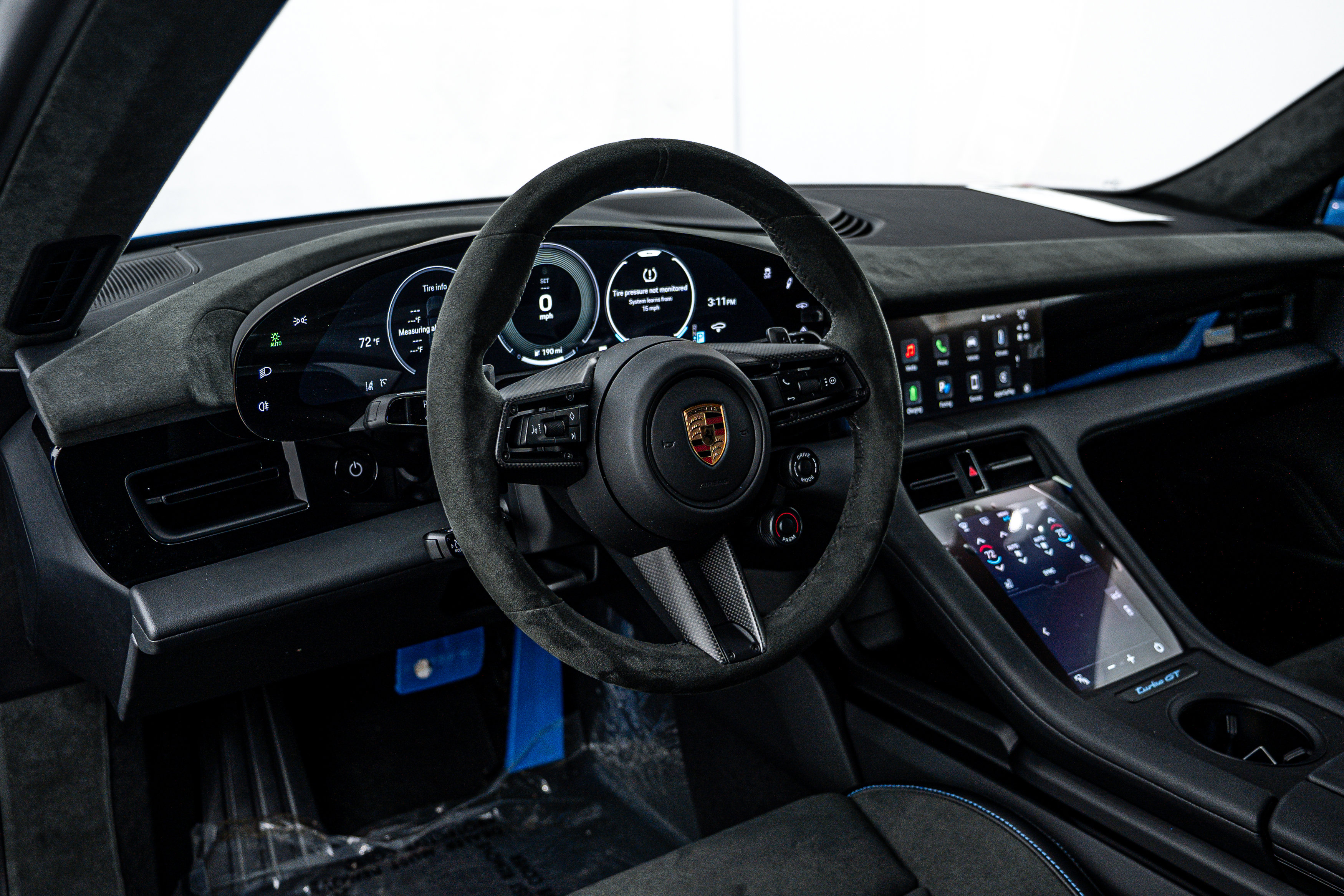 New 2025 Porsche Taycan Turbo GT image 13