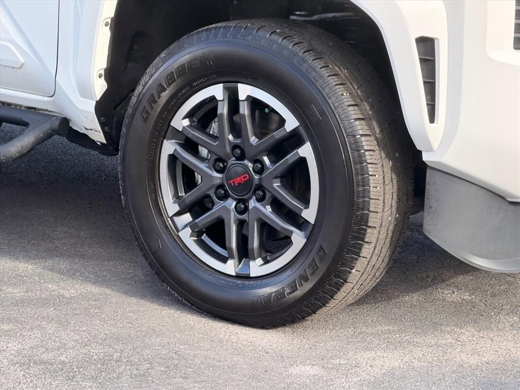 Used 2024 Toyota Tacoma TRD Sport w/ TRD Sport Upgrade Package image 25