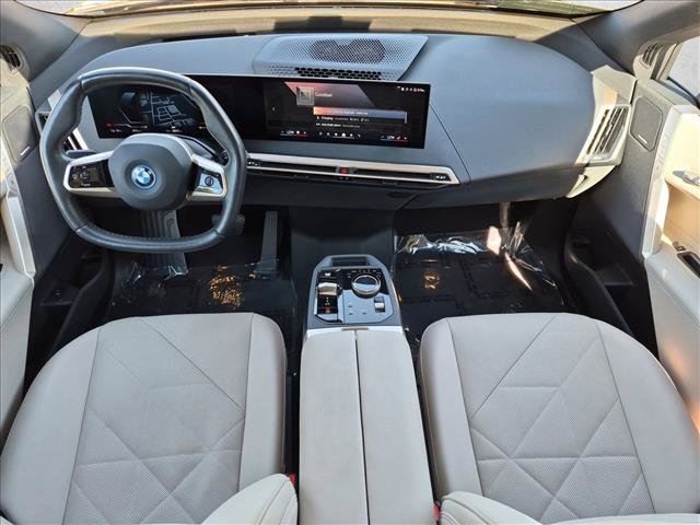 Certified 2024 BMW iX xDrive50 w/ Premium Package AWD/4WD image 19