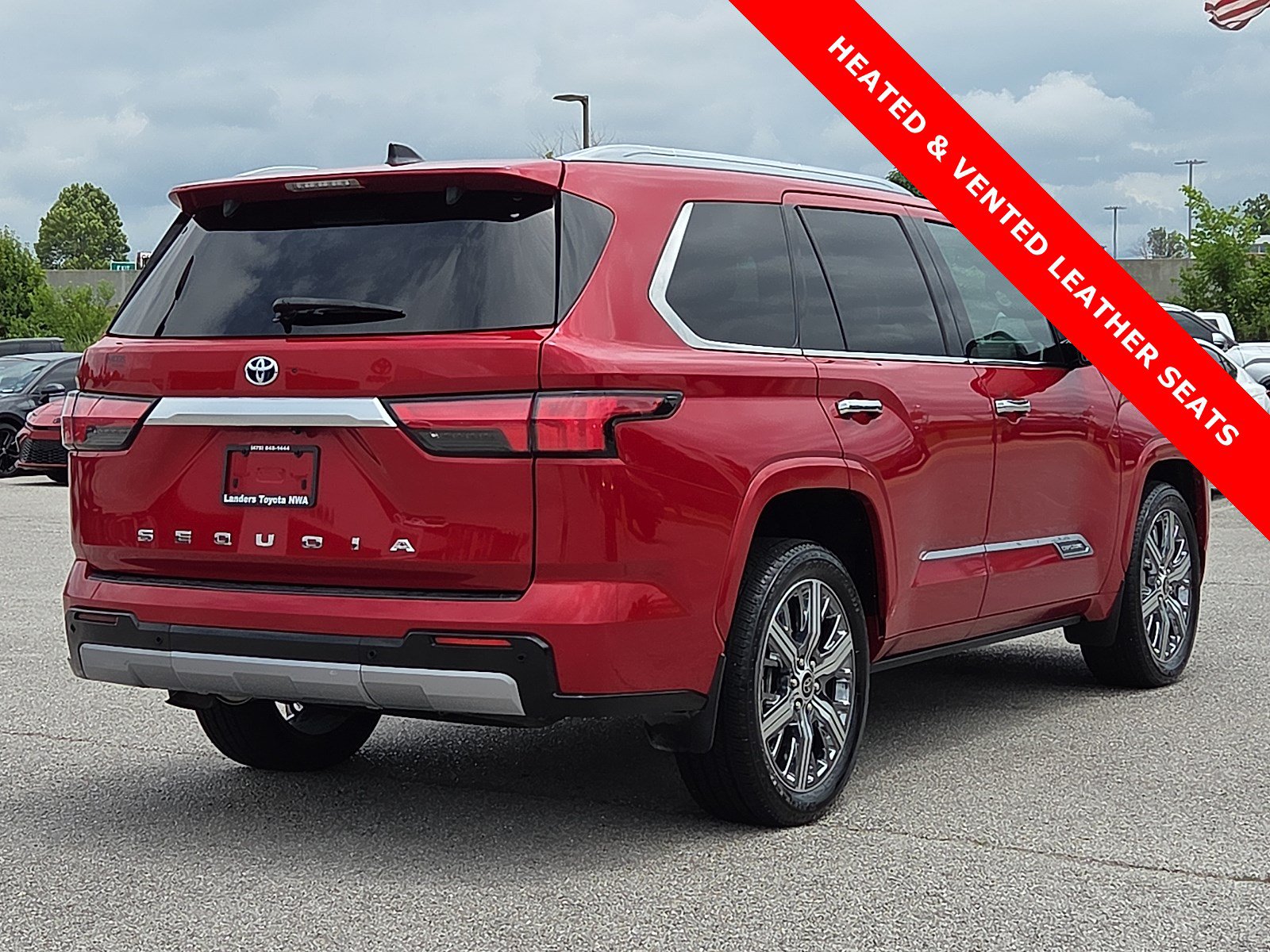 Used 2023 Toyota Sequoia Capstone AWD/4WD image 5