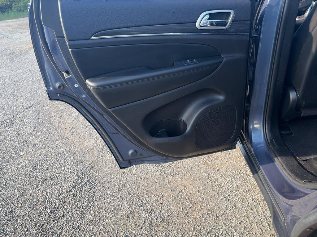 Used 2021 Jeep Grand Cherokee Limited AWD/4WD image 22