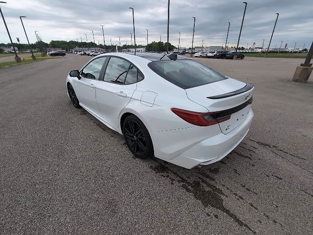 Used 2025 Toyota Camry XSE AWD/4WD image 9