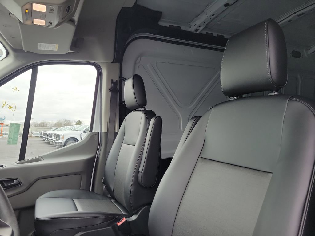 New 2026 Ford Transit 250 148 Medium Roof image 22