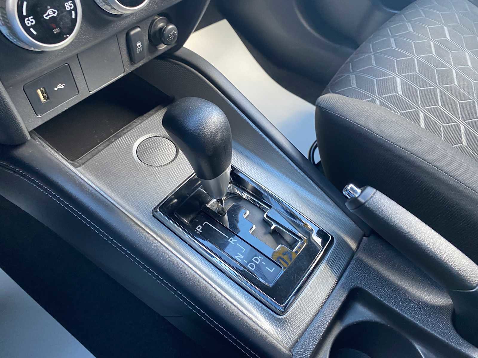 Used 2020 Mitsubishi Outlander Sport ES FWD image 21