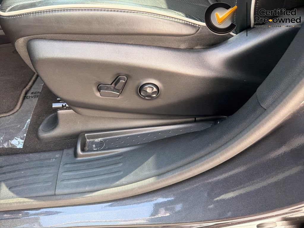 Certified 2023 Chrysler Pacifica Limited w/ Uconnect Theater Family Group AWD/4WD image 64