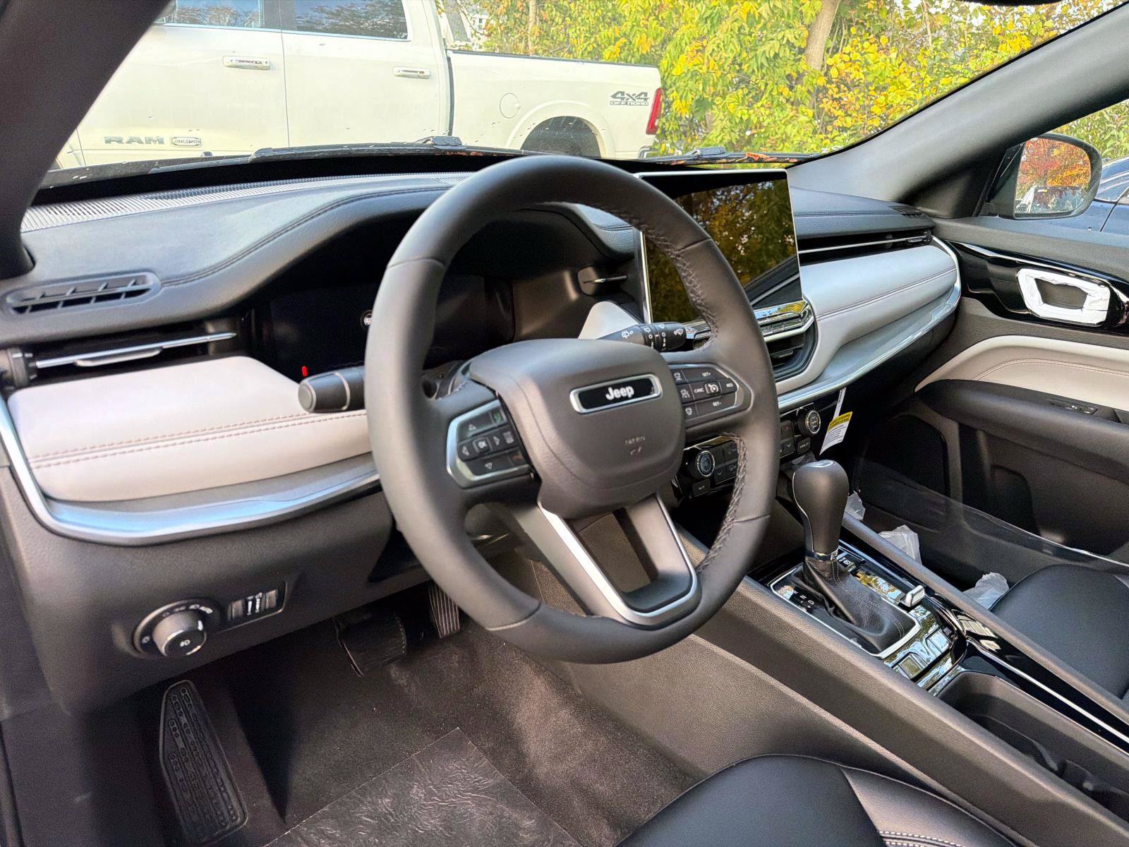 New 2026 Jeep Compass Limited AWD/4WD image 7