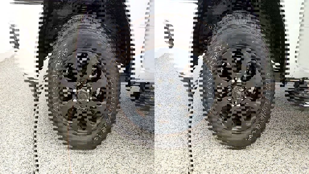 Used 2024 RAM 2500 Big Horn w/ Night Edition image 9