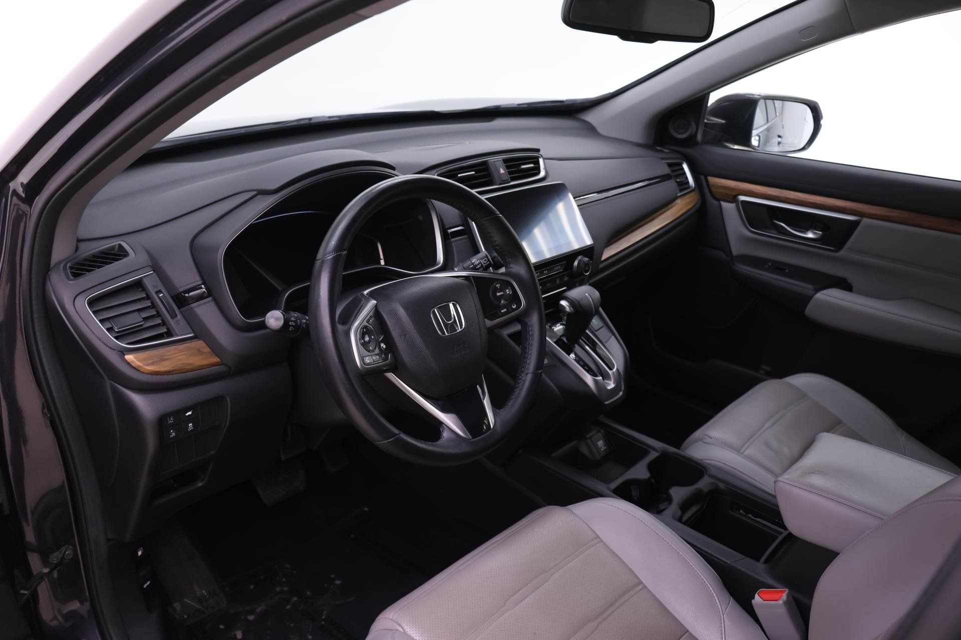 Used 2017 Honda CR-V Touring image 3