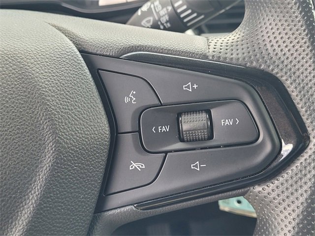 Certified 2025 Chevrolet Trax LS image 14