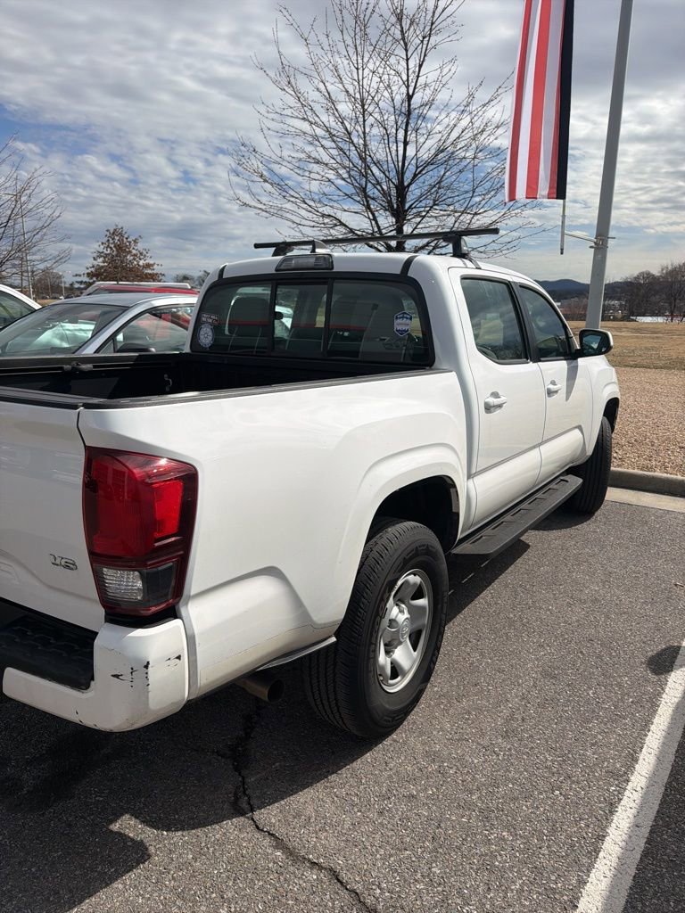 Used 2018 Toyota Tacoma SR w/ SR Convenience Package image 7