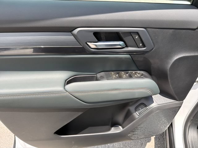 New 2026 GMC Terrain AT4 w/ Technology Package II AWD/4WD image 16