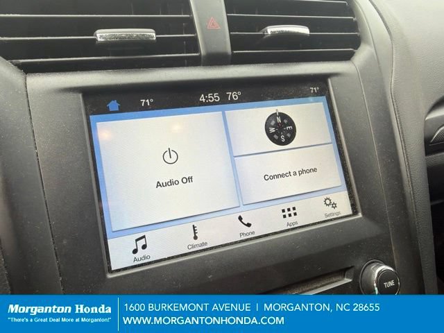 Used 2018 Ford Fusion SE w/ Equipment Group 201A FWD image 19