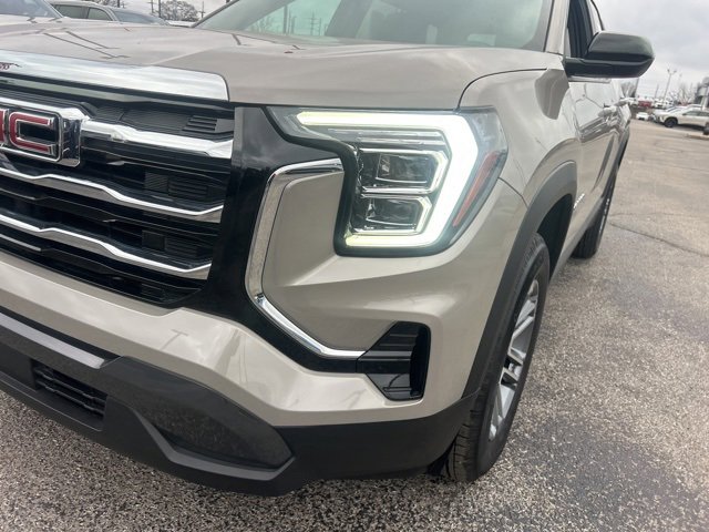 Used 2025 GMC Terrain Elevation image 9