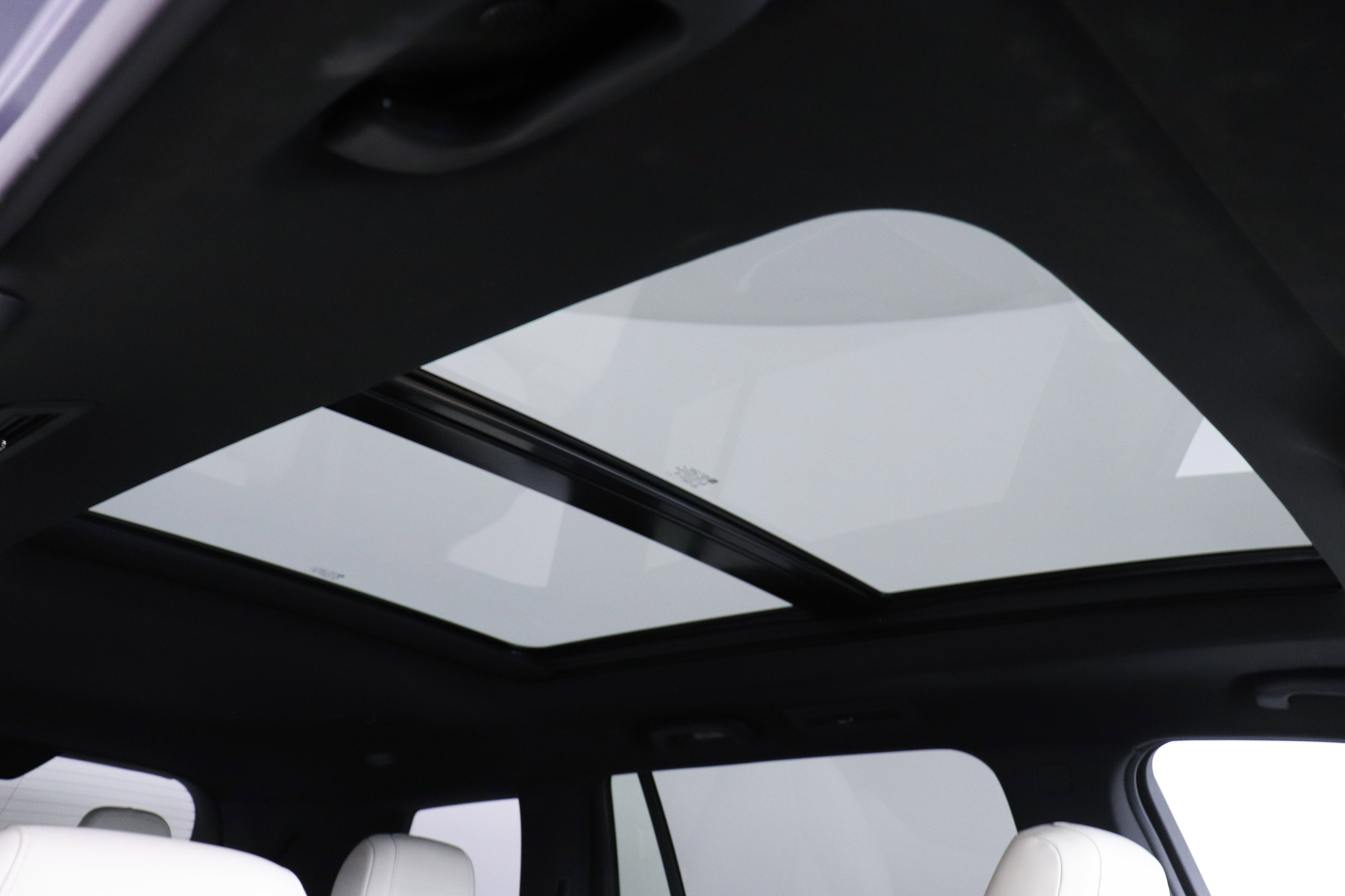 Used 2023 Cadillac XT6 Sport w/ Technology Package image 17