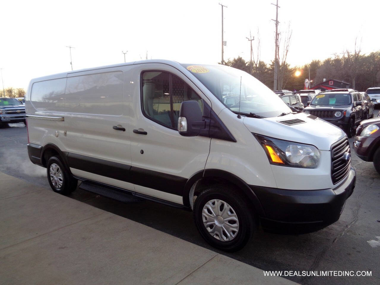 Used 2019 Ford Transit 250 130 Low Roof image 2