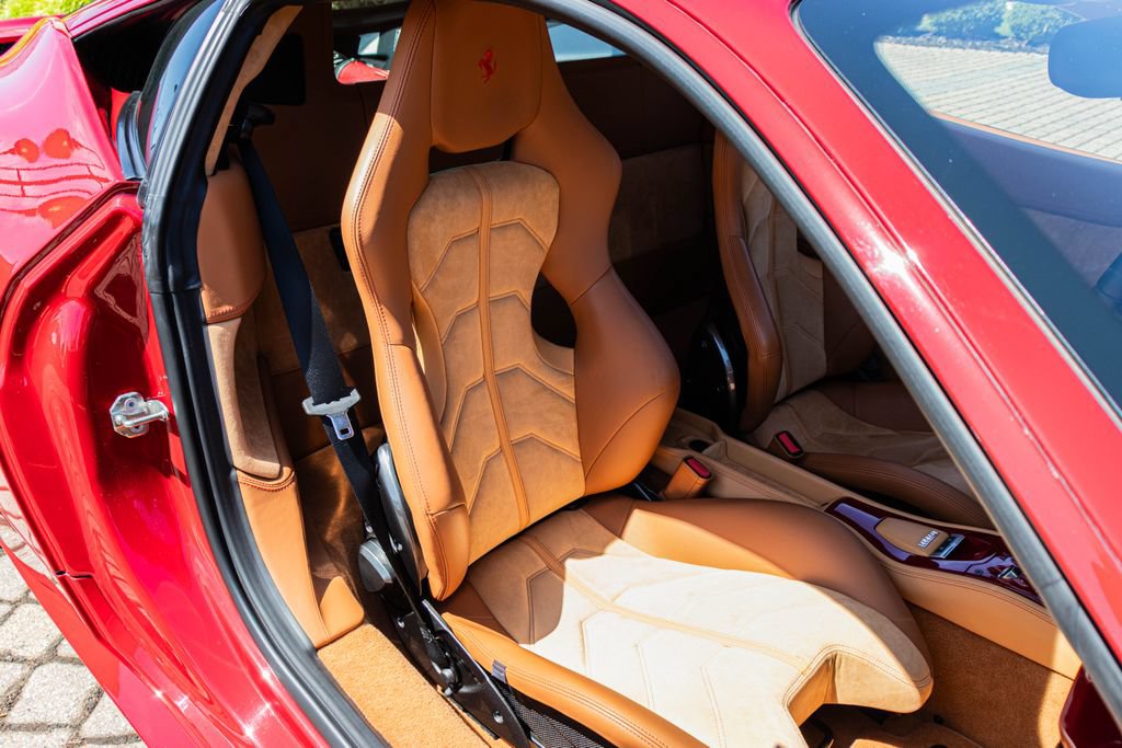 Used 2013 Ferrari 458 Italia Coupe RWD image 53
