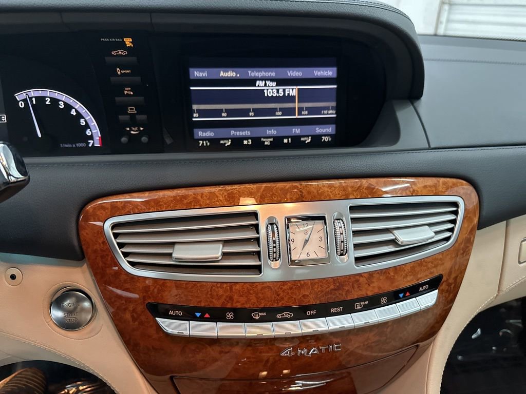 Used 2014 Mercedes-Benz CL 550 4MATIC image 13